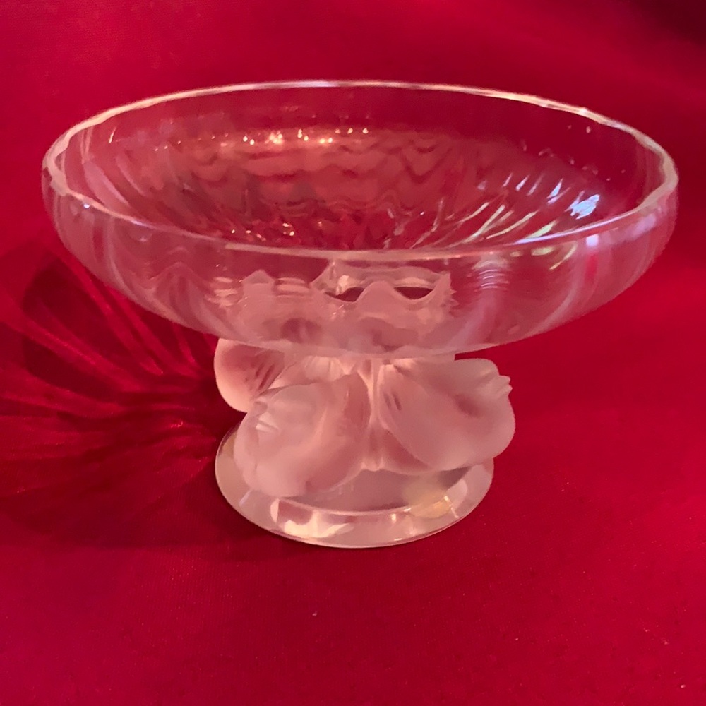 Lalique Nogent Crystal Dove Bowl
